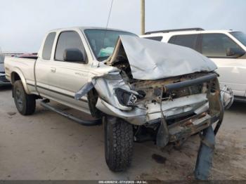  Salvage Toyota Tacoma