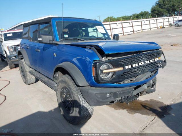  Salvage Ford Bronco