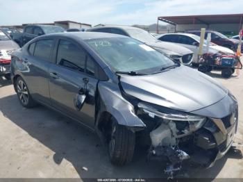  Salvage Nissan Versa