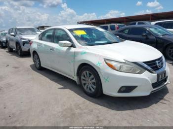  Salvage Nissan Altima