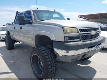  Salvage Chevrolet Silverado 2500