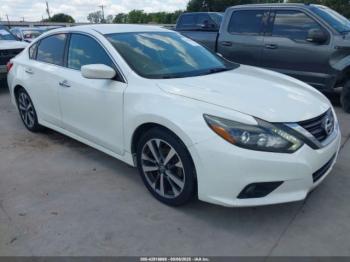  Salvage Nissan Altima