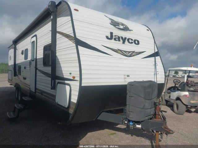  Salvage Jayco Flight