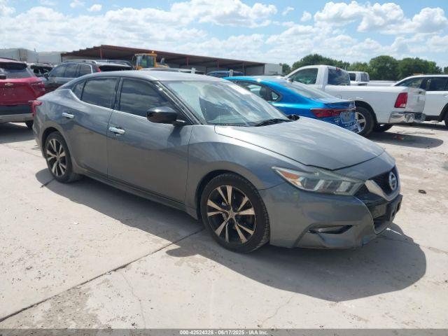  Salvage Nissan Maxima
