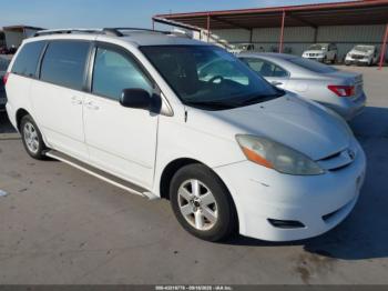  Salvage Toyota Sienna
