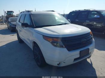  Salvage Ford Explorer
