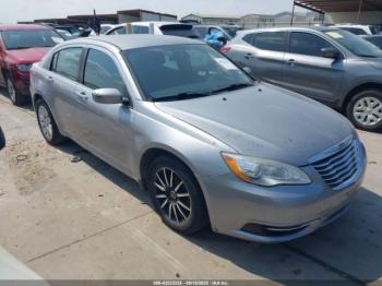  Salvage Chrysler 200