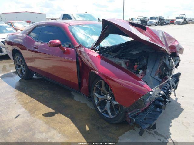  Salvage Dodge Challenger