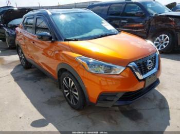  Salvage Nissan Kicks