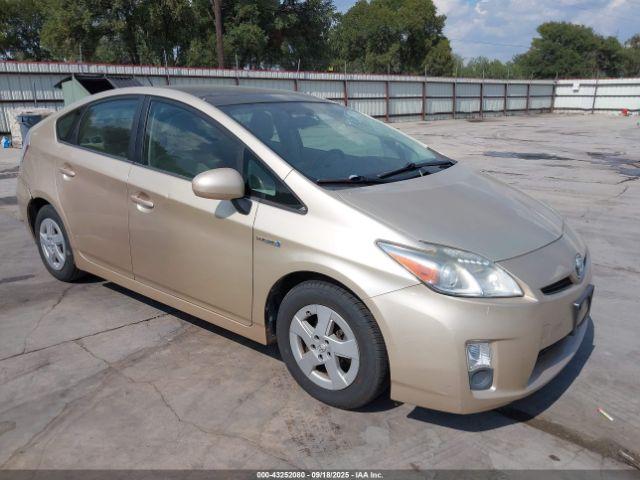  Salvage Toyota Prius