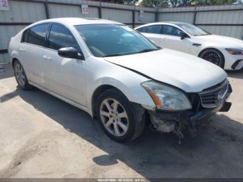  Salvage Nissan Maxima