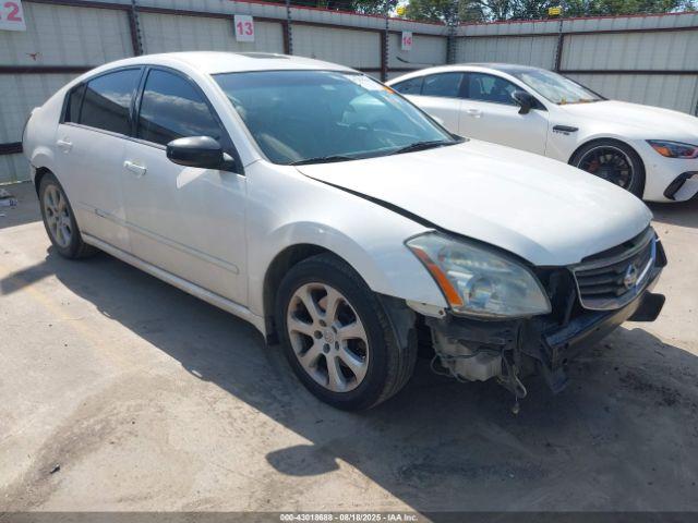  Salvage Nissan Maxima