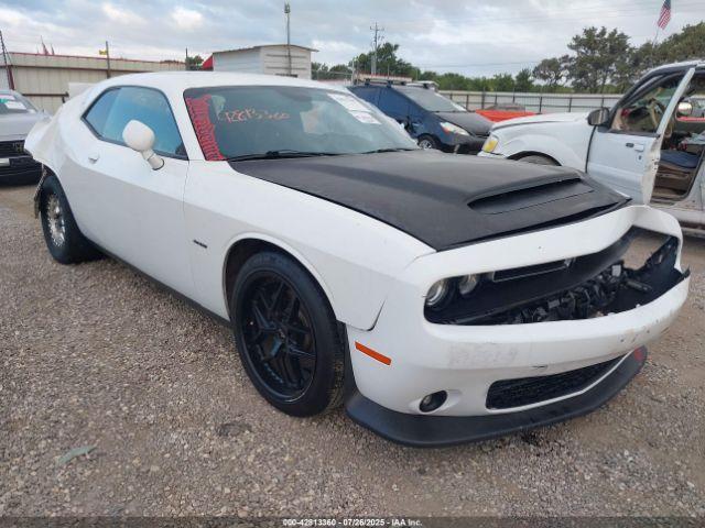  Salvage Dodge Challenger