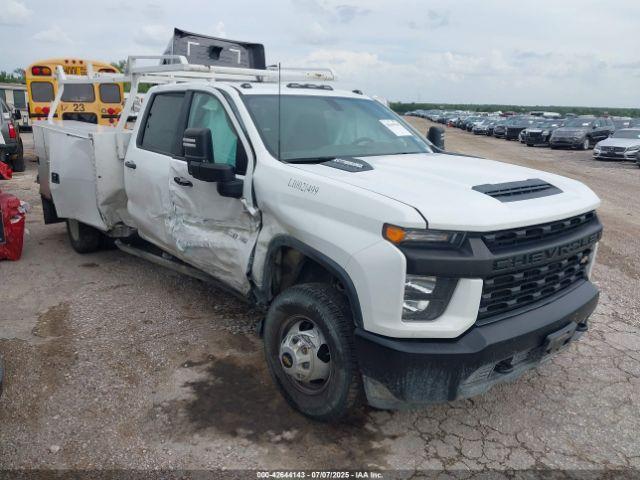  Salvage Chevrolet Silverado 3500