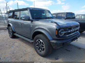  Salvage Ford Bronco