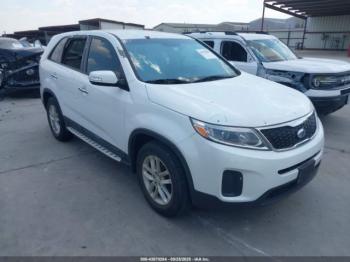  Salvage Kia Sorento