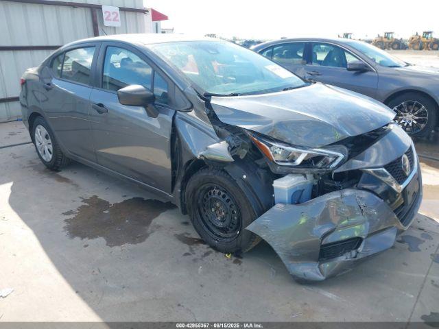 Salvage Nissan Versa