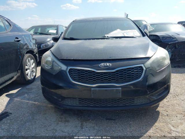  Salvage Kia Forte
