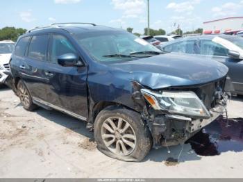  Salvage Nissan Pathfinder