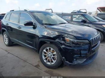  Salvage Jeep Cherokee