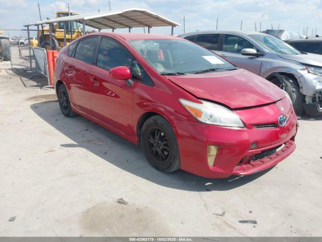  Salvage Toyota Prius
