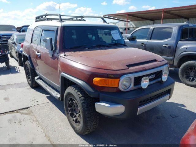  Salvage Toyota FJ Cruiser