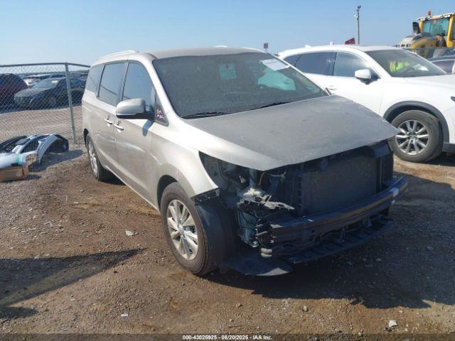  Salvage Kia Sedona
