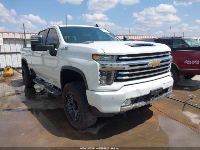  Salvage Chevrolet Silverado 2500