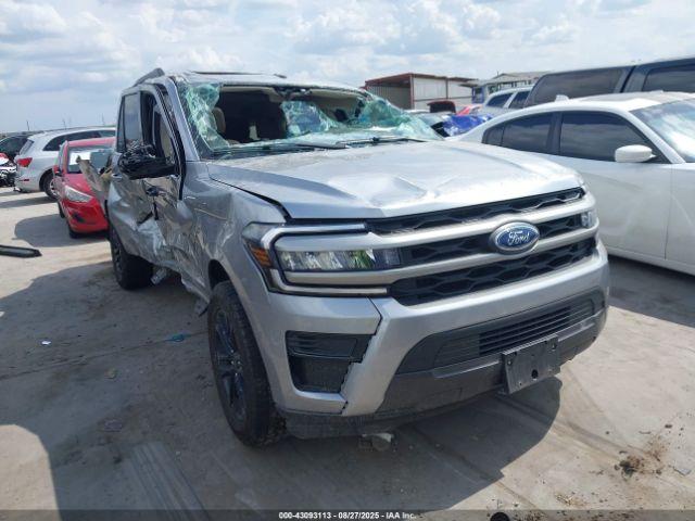  Salvage Ford Expedition