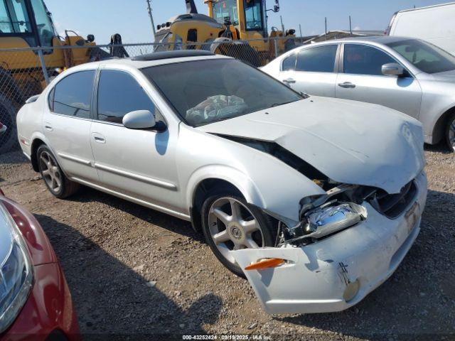  Salvage Nissan Maxima