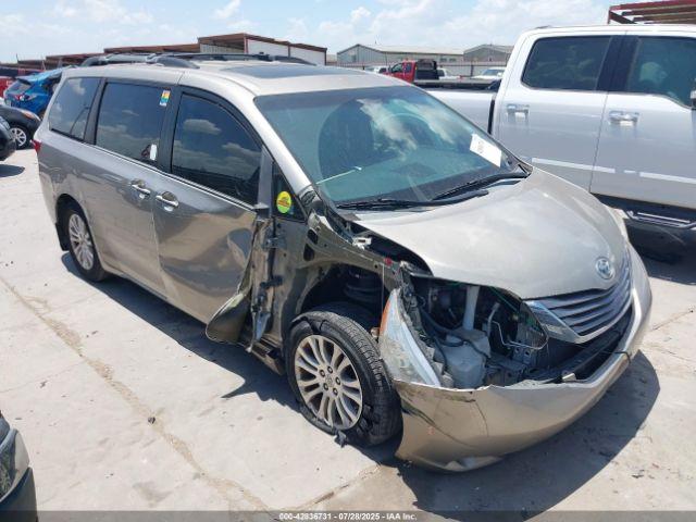  Salvage Toyota Sienna