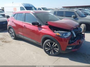  Salvage Nissan Kicks