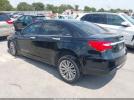 Chrysler 200 Limited Image 2