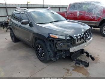  Salvage Jeep Cherokee