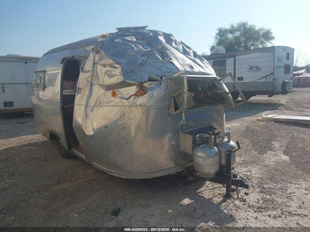  Salvage Airstream Airstream