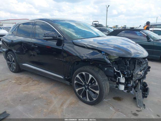  Salvage Vinfast Vf 8