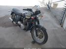 Triumph Motorcycle T100 Bonneville Image 1