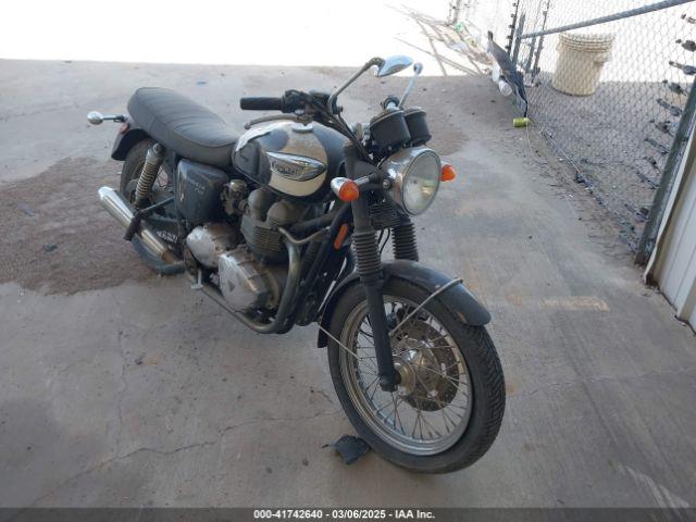  Salvage Triumph Motorcycle T100