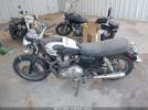 Triumph Motorcycle T100 Bonneville Image 11
