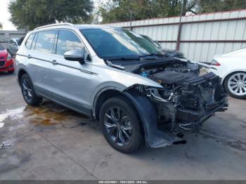  Salvage Volkswagen Tiguan