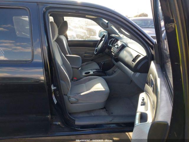 Toyota Tacoma Prerunner V6 Image 16