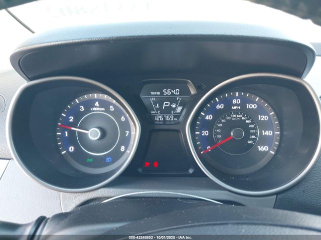 Hyundai ELANTRA Limited Image 16