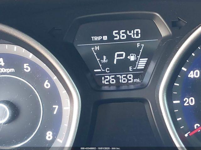 Hyundai ELANTRA Limited Image 10