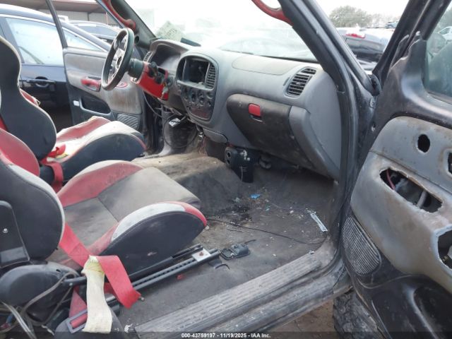 Toyota Tundra Sr5 Image 8