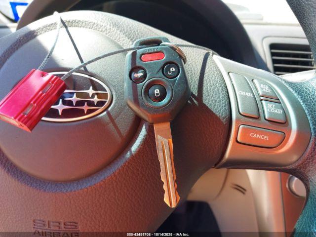 Subaru Outback 2.5i Image 14