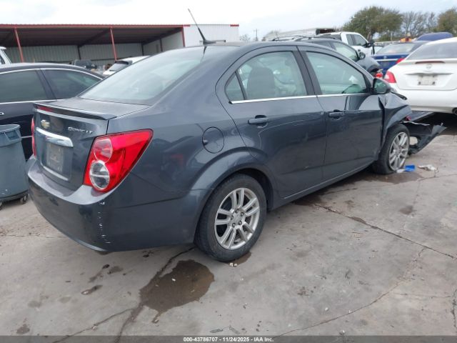 Chevrolet Sonic Lt Auto Image 2