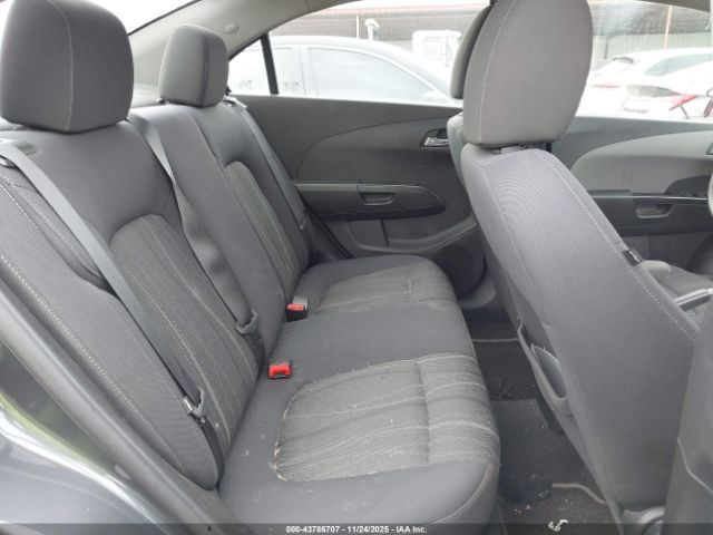 Chevrolet Sonic Lt Auto Image 5