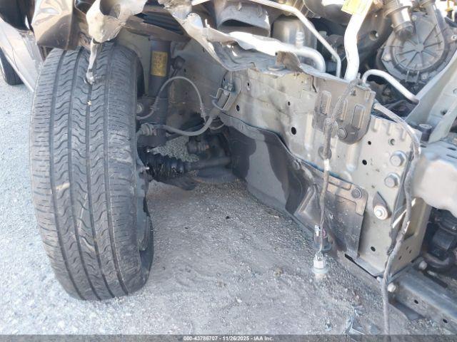 Chevrolet Sonic Lt Auto Image 7