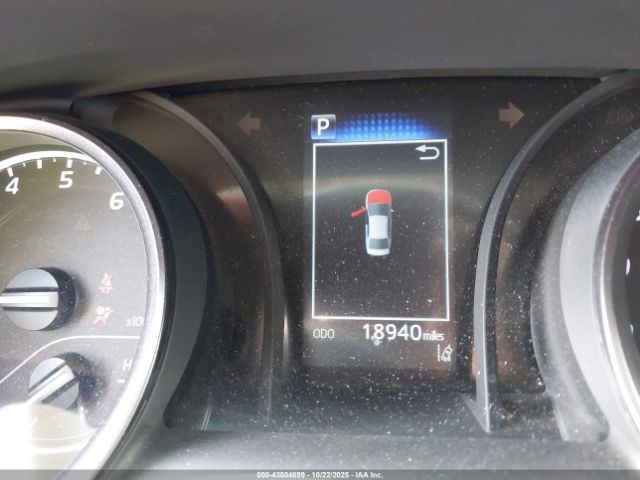 Toyota Camry Se Image 3