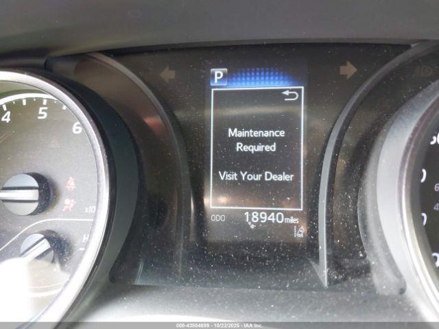 Toyota Camry Se Image 8